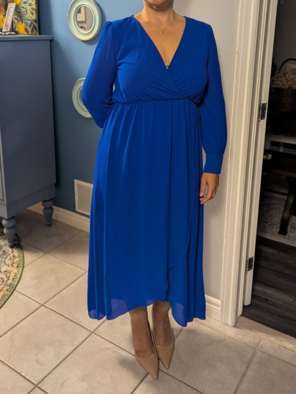Elegant V-Neck Long Sleeve Midi Dress in Royal Blue